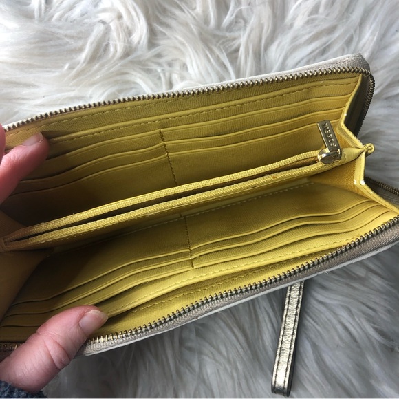 Fossil space ship rocket ship white zip around wallet - Picture 6 of 6